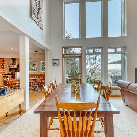 Forest Ridge Retreat Coos Bay Extérieur photo