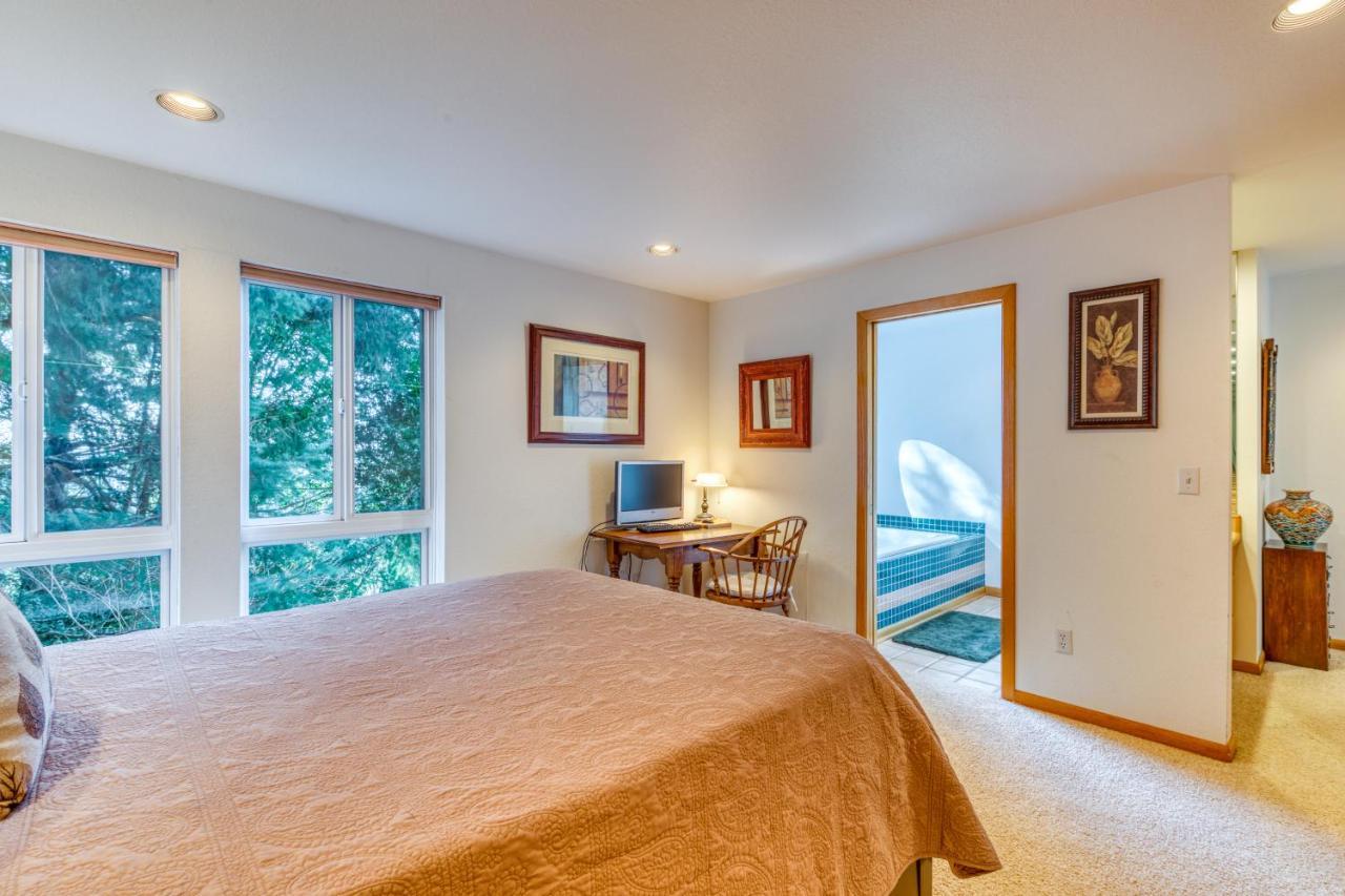 Forest Ridge Retreat Coos Bay Extérieur photo