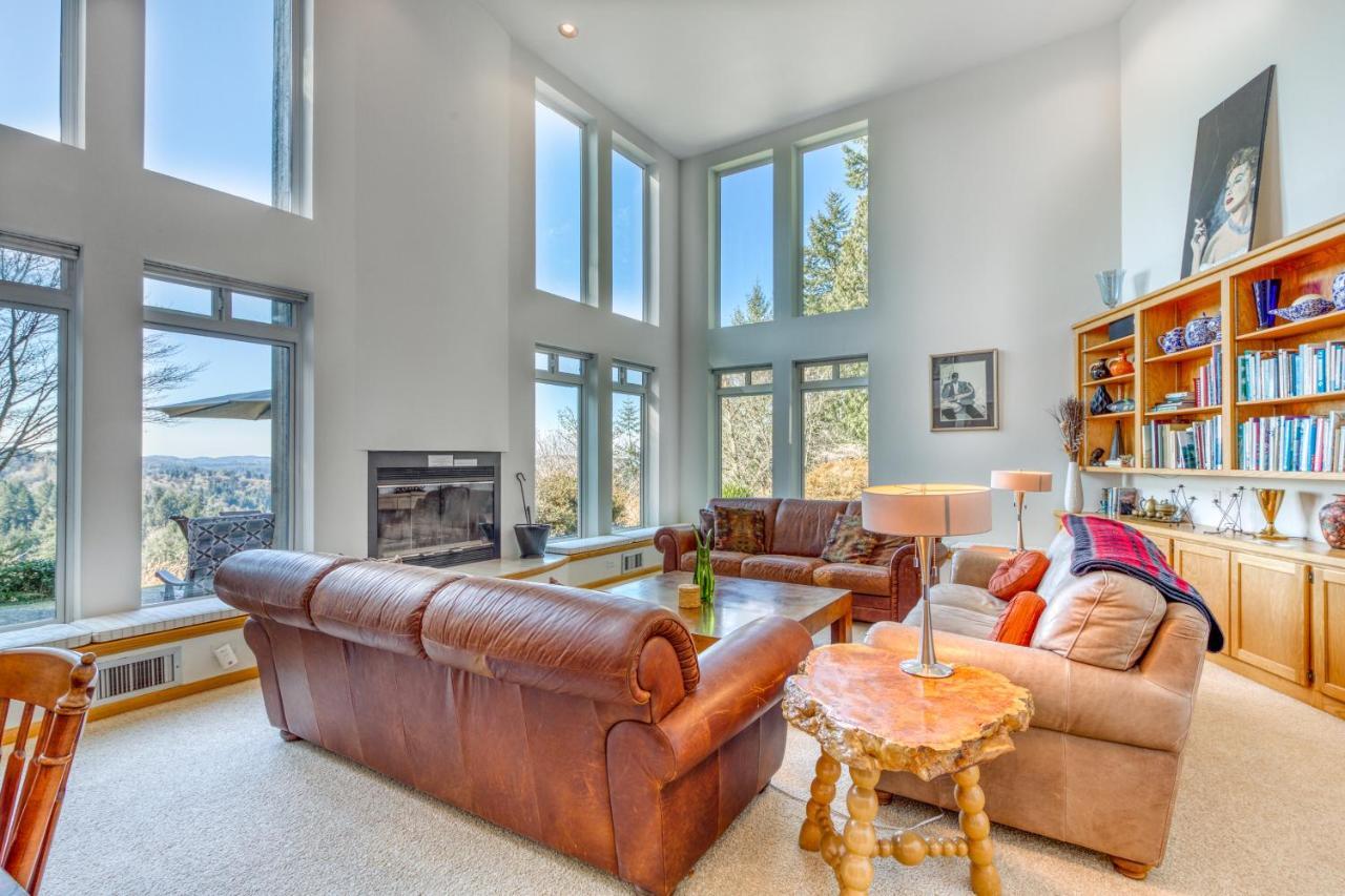 Forest Ridge Retreat Coos Bay Extérieur photo
